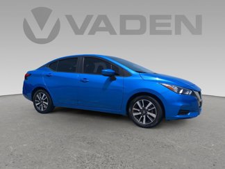Used 2022 Nissan Versa SV image 1