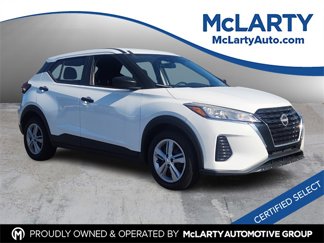 Certified 2022 Nissan Kicks S image 1