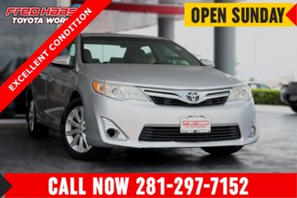Used 2014 Toyota Camry XLE image 1