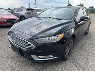 Used 2017 Ford Fusion SE image 1