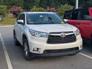 Used 2016 Toyota Highlander Limited image 1