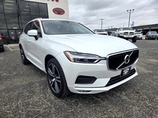 Used 2021 Volvo XC60 T5 Momentum w/ Protection Package Premier image 1