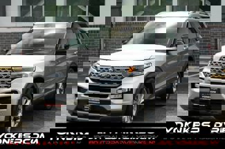 Used 2023 Ford Explorer Limited image 1