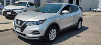 Used 2020 Nissan Rogue Sport S image 1