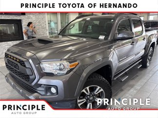 Used 2016 Toyota Tacoma TRD Sport w/ Towing Package image 1