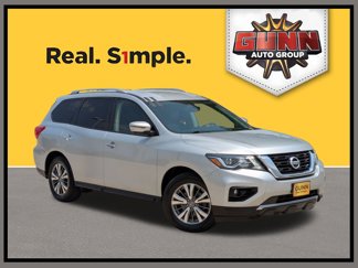 Used 2019 Nissan Pathfinder SL image 1