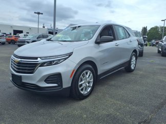 Used 2022 Chevrolet Equinox LS image 1