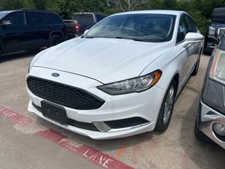 Used 2018 Ford Fusion SE image 1