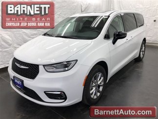 Used 2024 Chrysler Pacifica Touring-L w/ Uconnect Theater Family Group image 1