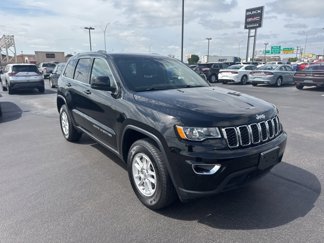 Used 2020 Jeep Grand Cherokee Laredo image 1