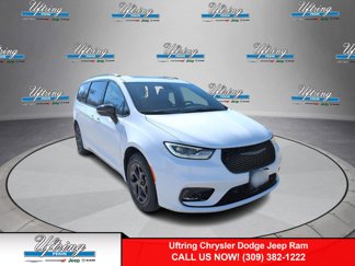 New 2025 Chrysler Pacifica Premium image 1