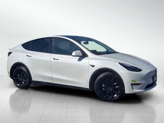 Used 2022 Tesla Model Y Long Range image 1