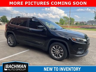 Used 2019 Jeep Cherokee Latitude Plus image 1