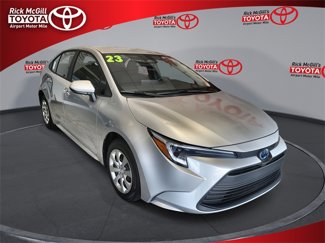 Used 2023 Toyota Corolla LE image 1