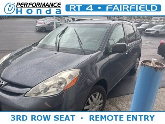 Used 2009 Toyota Sienna CE image 1