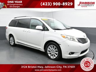 Used 2012 Toyota Sienna XLE image 1