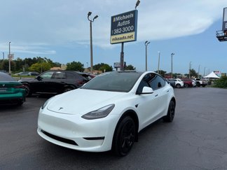 Used 2022 Tesla Model Y Long Range image 1