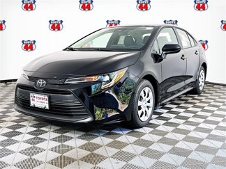 New 2025 Toyota Corolla LE image 1