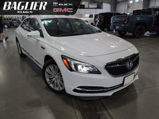 Used 2018 Buick LaCrosse Essence image 1