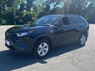 Used 2020 Toyota RAV4 LE image 1