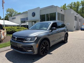 Certified 2021 Volkswagen Tiguan SE R-Line image 1