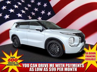 Used 2024 Mitsubishi Outlander SEL image 1