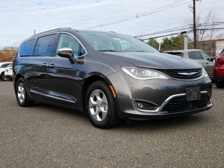 Used 2018 Chrysler Pacifica Limited w/ Advanced Safetytec Group image 1