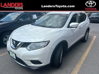 Used 2015 Nissan Rogue SV image 1