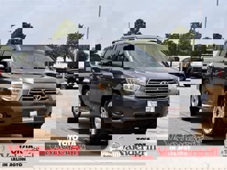 Used 2010 Toyota Highlander SE image 1