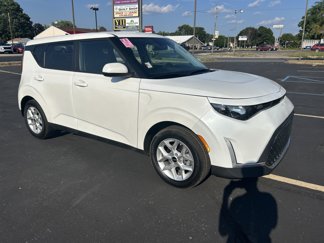 Used 2023 Kia Soul LX w/ Option Group 015 image 1