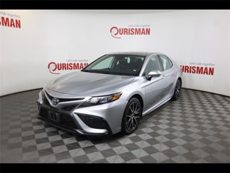 Used 2022 Toyota Camry SE image 1