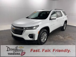 Used 2023 Chevrolet Traverse LT image 1