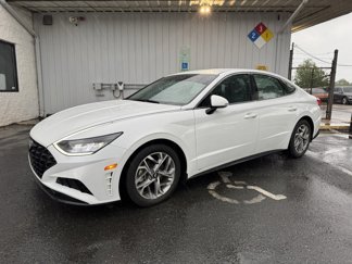 Used 2021 Hyundai Sonata SEL image 1