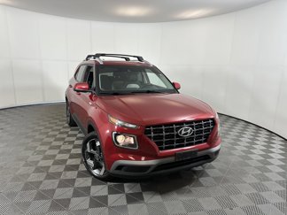 Used 2021 Hyundai Venue SEL image 1