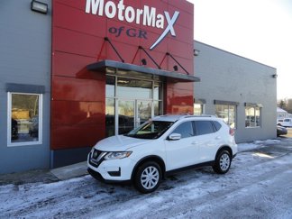 Used 2017 Nissan Rogue S w/ S Appearance Package image 1
