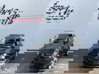 Used 2020 Toyota Corolla LE image 1