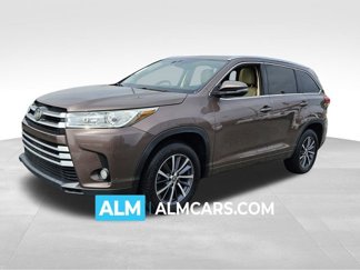 Used 2017 Toyota Highlander XLE image 1