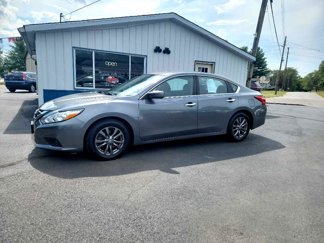 Used 2017 Nissan Altima 2.5 SV image 1