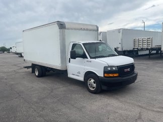 Used 2020 GMC Savana 4500 image 1
