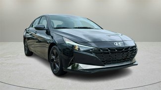 Used 2023 Hyundai Elantra SEL image 1