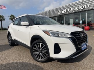 Certified 2022 Nissan Kicks SV image 1