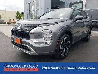 Used 2022 Mitsubishi Outlander SEL image 1