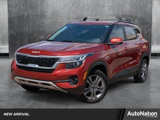 Used 2023 Kia Seltos S w/ Navigation Package image 1