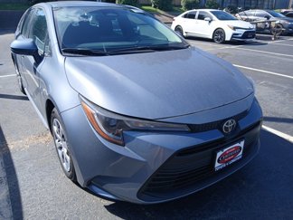 Used 2025 Toyota Corolla LE image 1