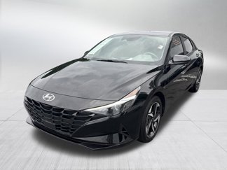 Used 2023 Hyundai Elantra SEL w/ Convenience Package image 1