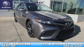 Used 2024 Toyota Camry SE image 1