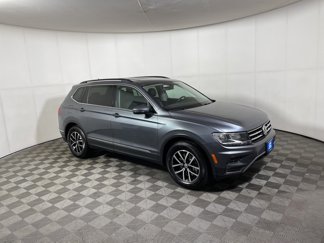 Used 2021 Volkswagen Tiguan SE image 1