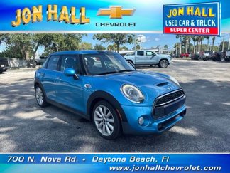 Used 2015 MINI Cooper S image 1