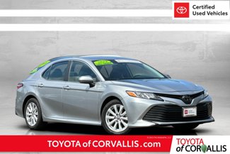 Used 2019 Toyota Camry LE image 1