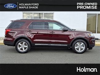 Used 2019 Ford Explorer XLT image 1